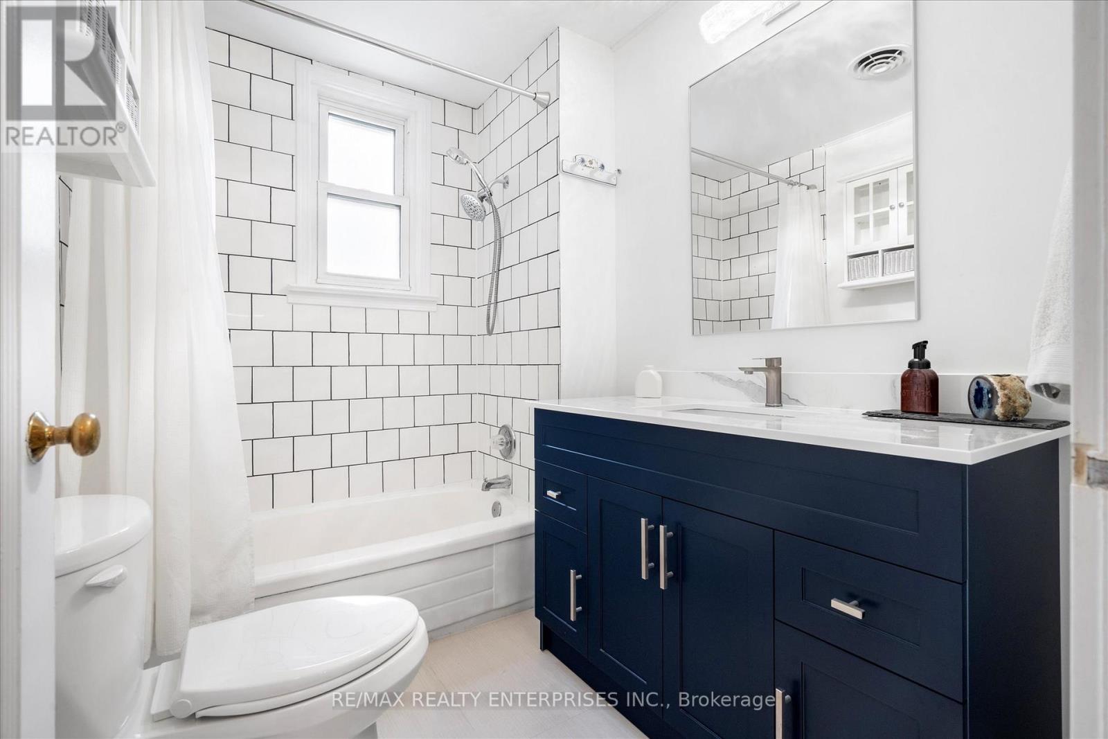 Photo 25 of 6295 Guelph Line, Burlington ON