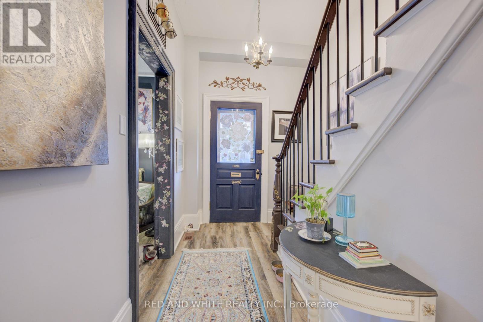 Photo 10 of 32 Ellen Street E, Kitchener ON