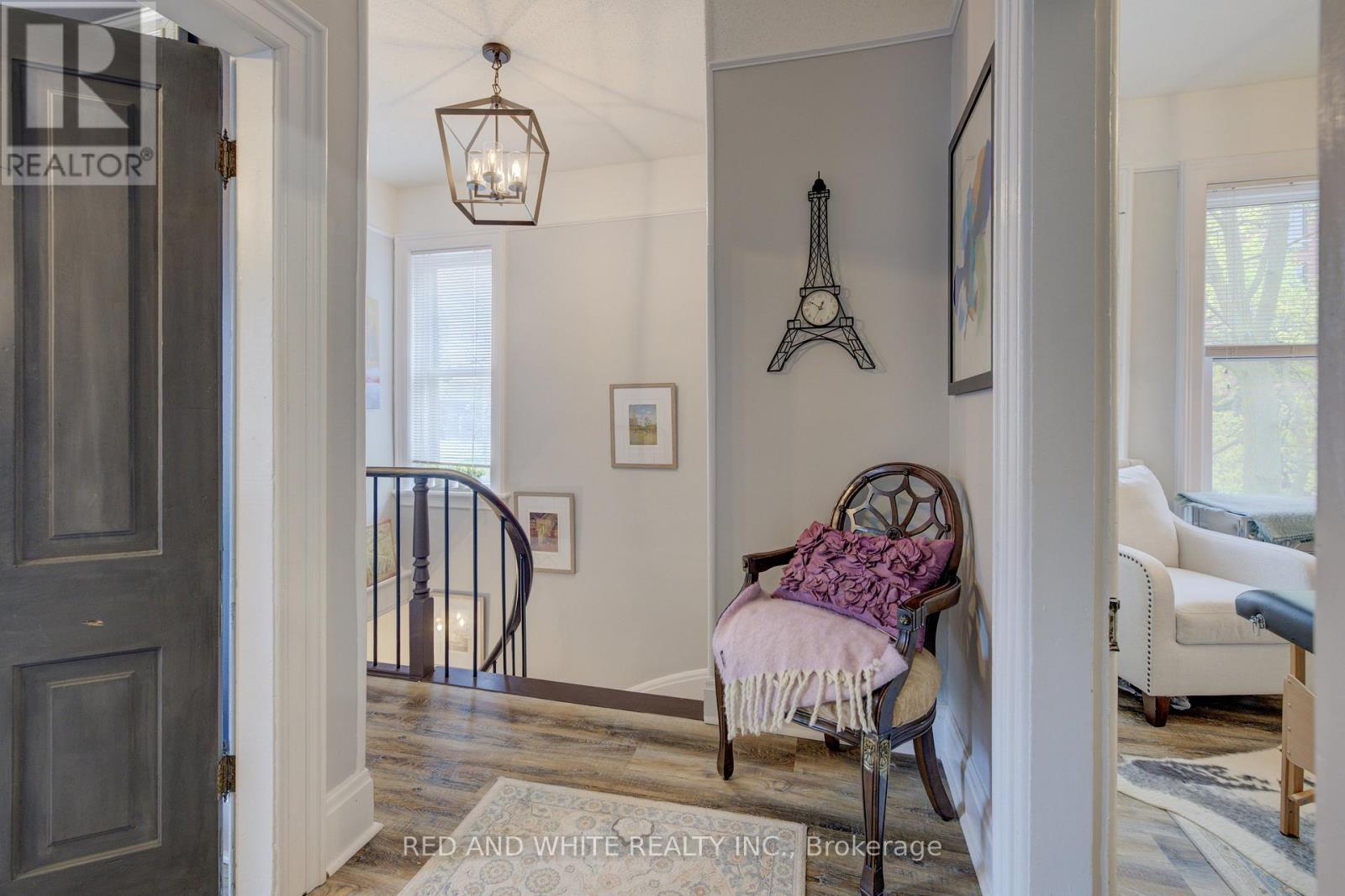 Photo 30 of 32 Ellen Street E, Kitchener ON