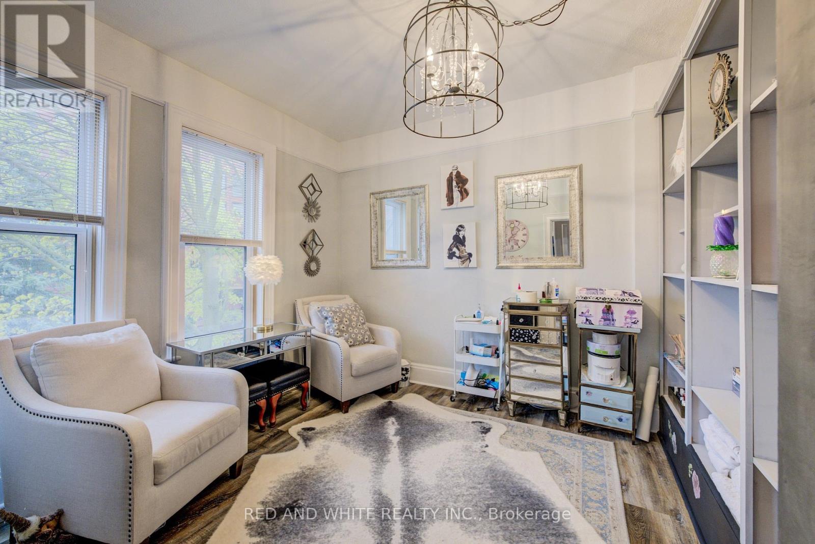 Photo 35 of 32 Ellen Street E, Kitchener ON