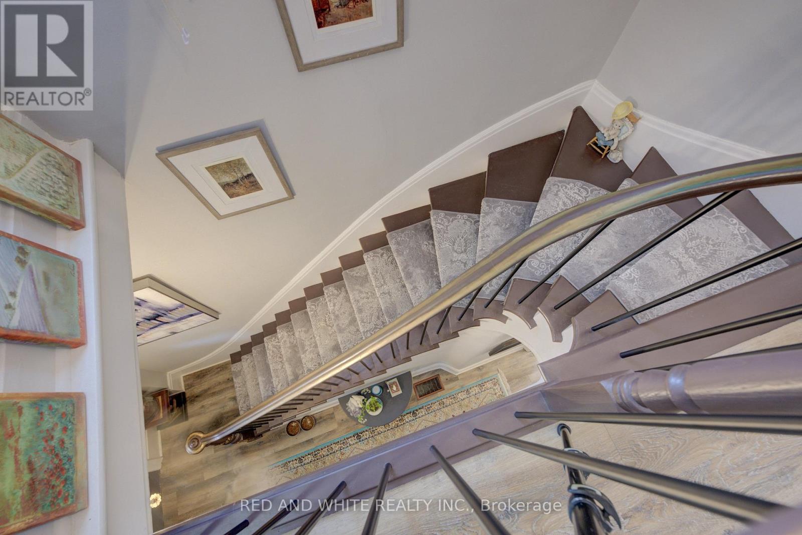 Photo 41 of 32 Ellen Street E, Kitchener ON