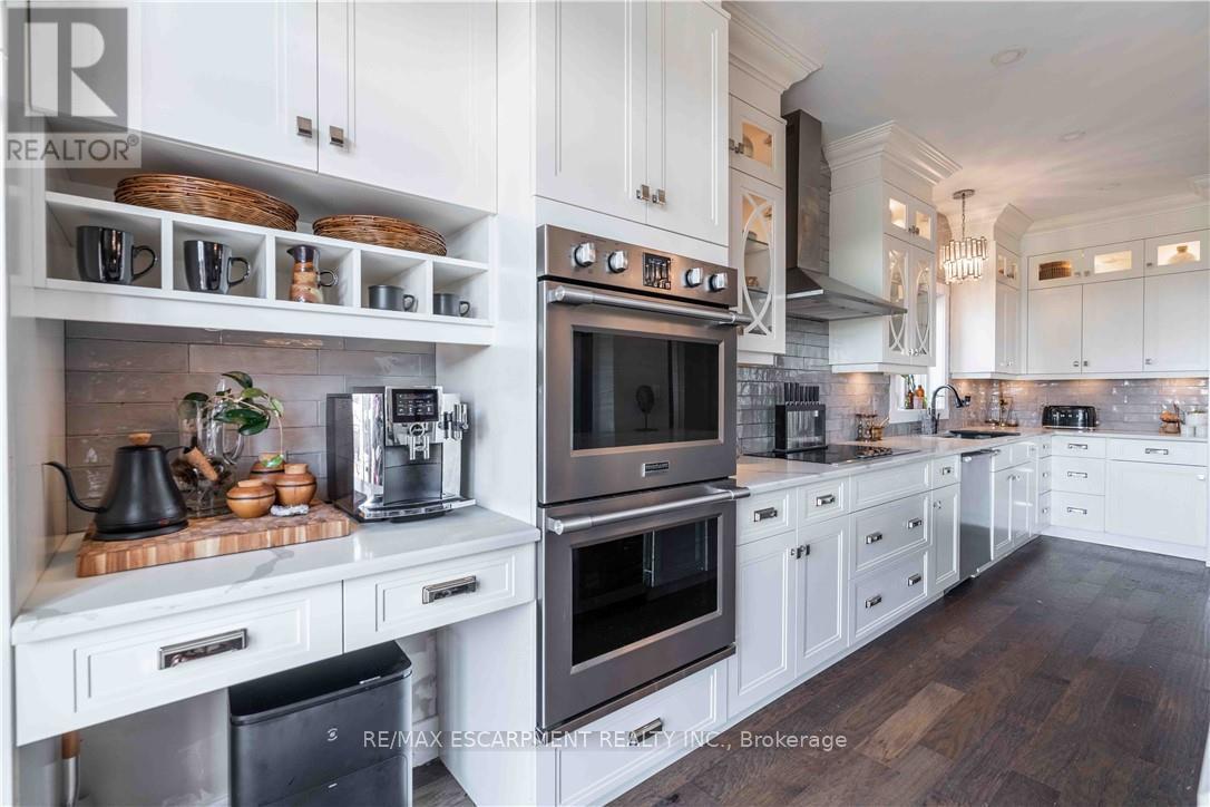 Photo 12 of 95 Greti Drive, Hamilton ON