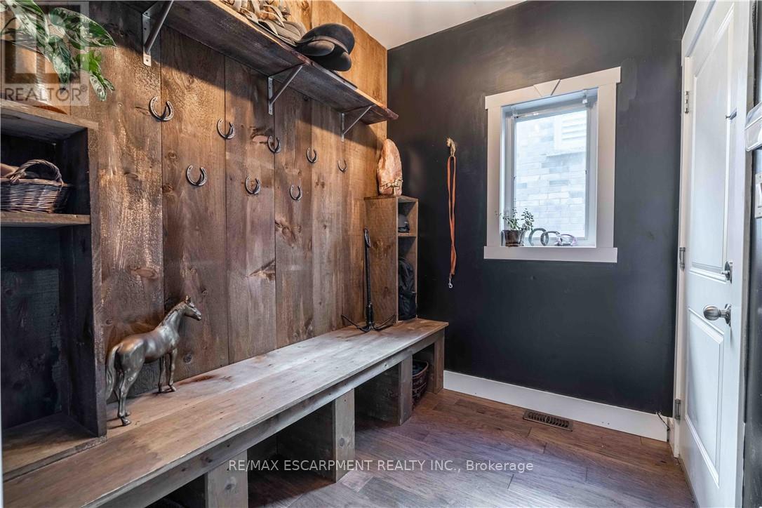 Photo 17 of 95 Greti Drive, Hamilton ON