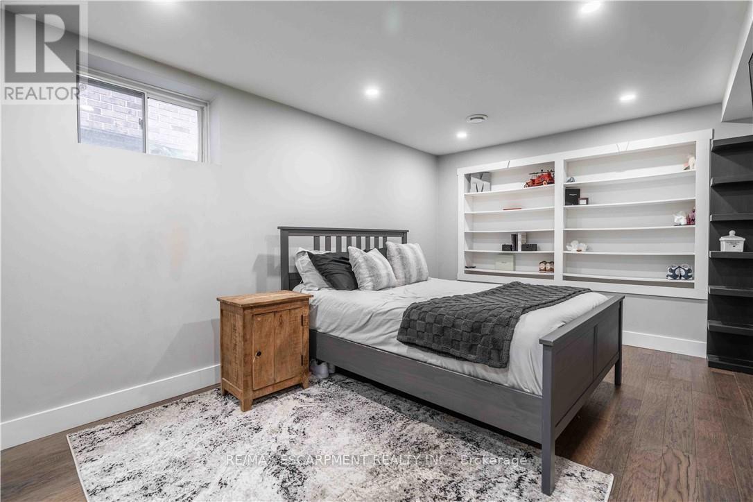 Photo 39 of 95 Greti Drive, Hamilton ON