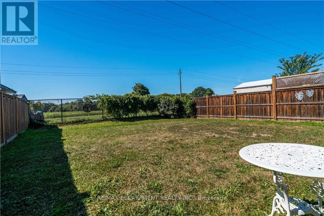 Photo 44 of 95 Greti Drive, Hamilton ON