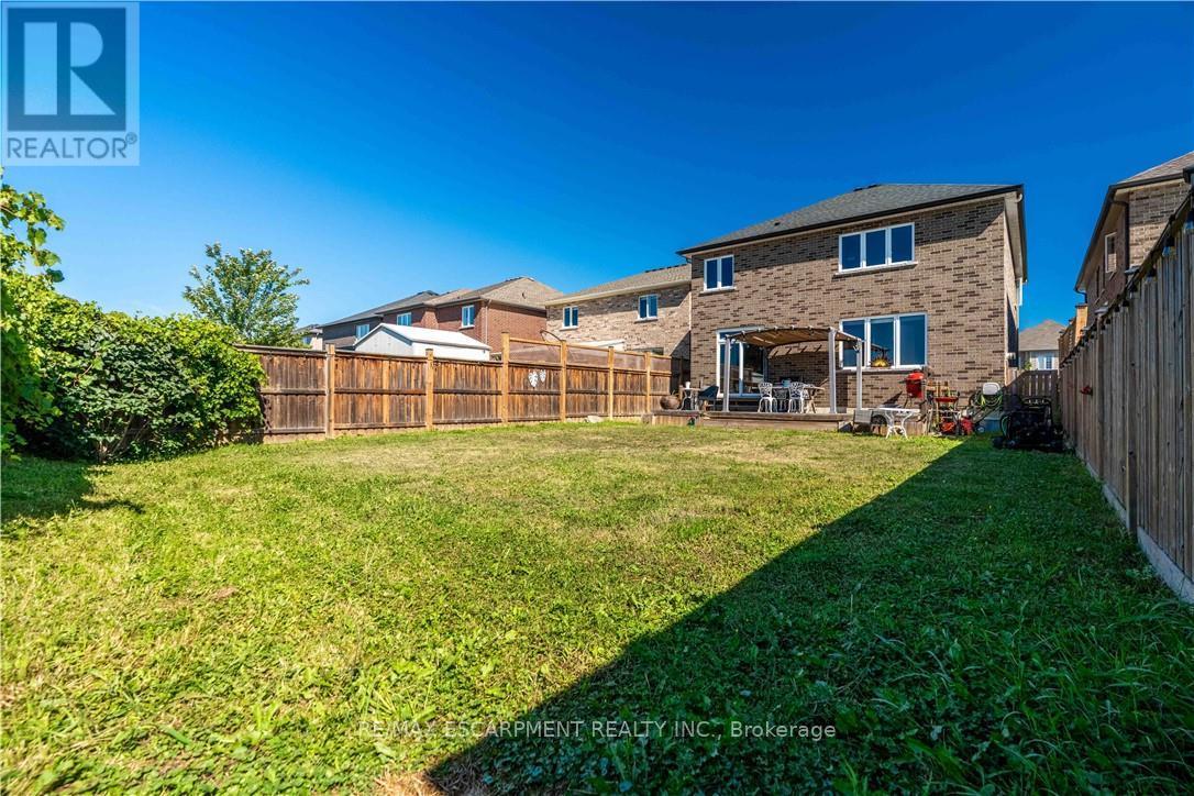 Photo 45 of 95 Greti Drive, Hamilton ON