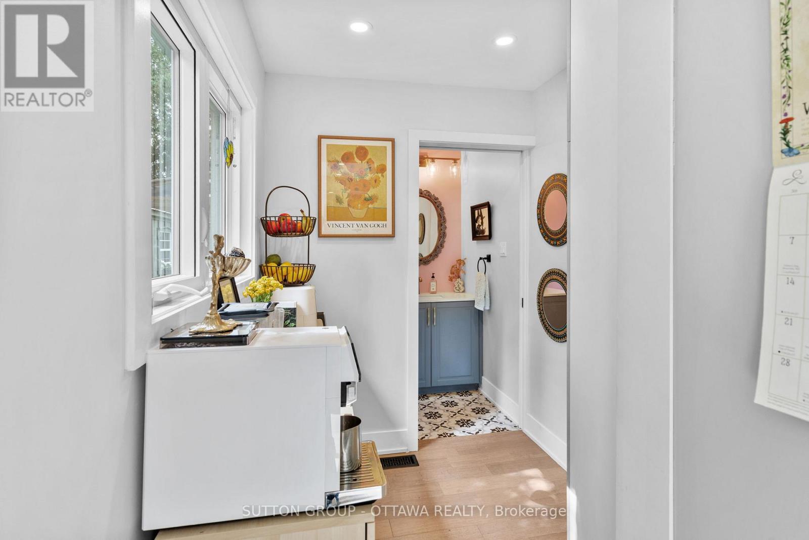 Photo 17 of 100 Monterey Drive, Ottawa ON