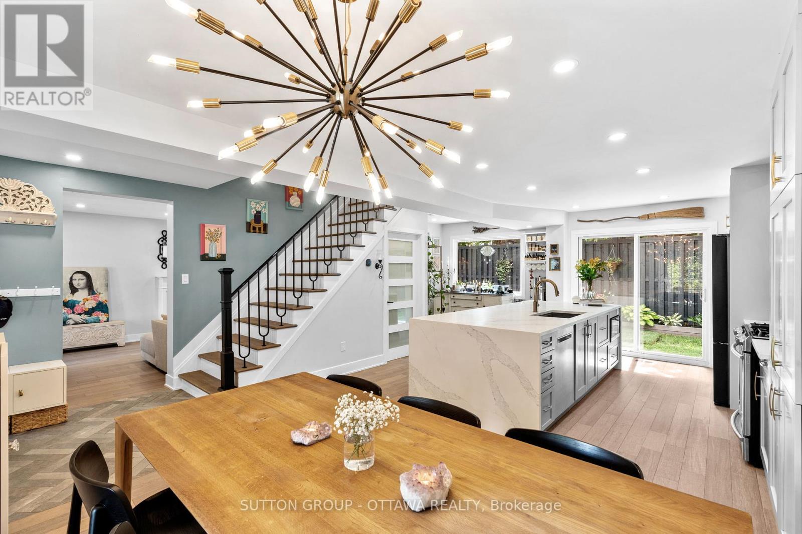 Photo 9 of 100 Monterey Drive, Ottawa ON