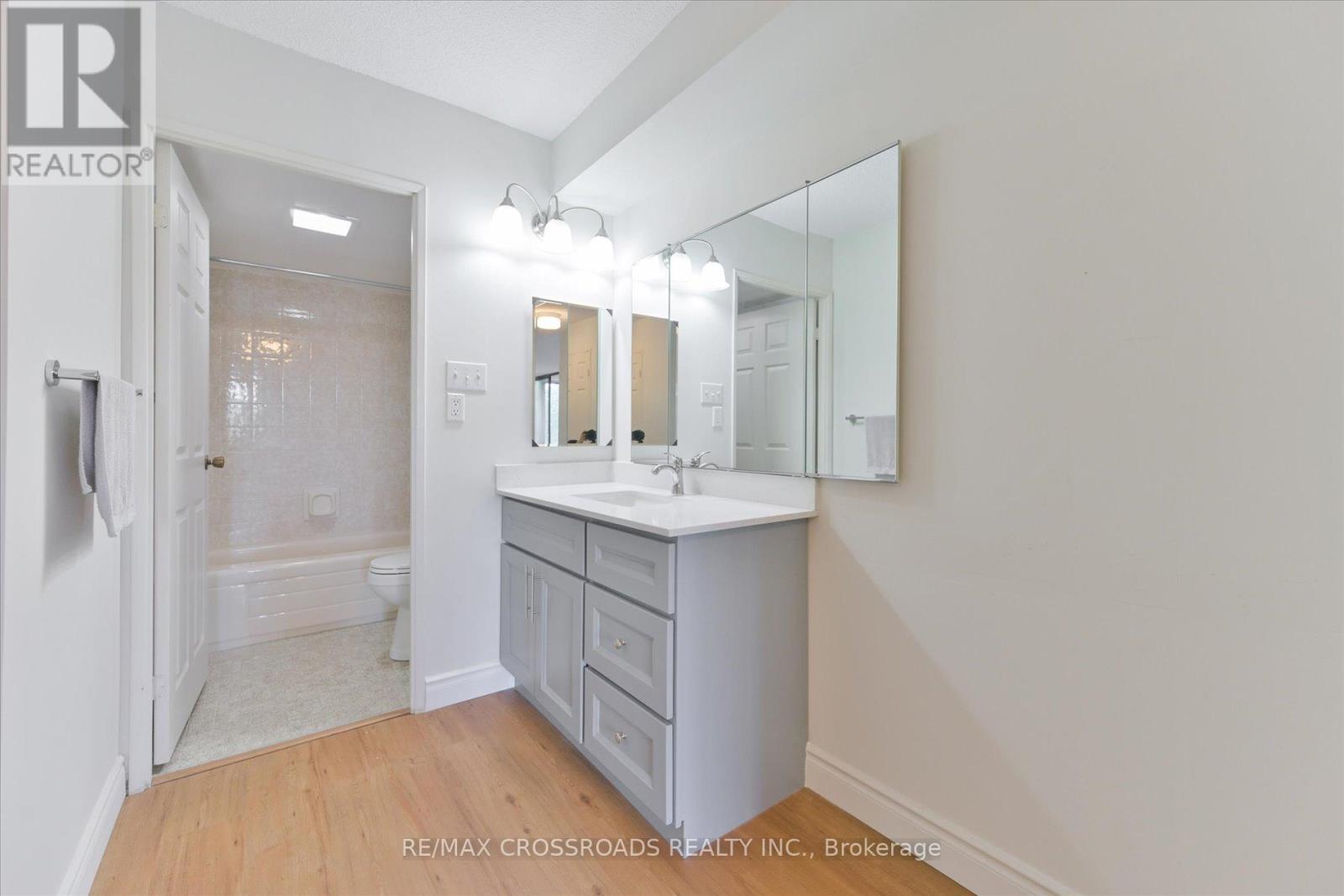 Photo 28 of 308 2330 Bridletowne Circle, Toronto ON
