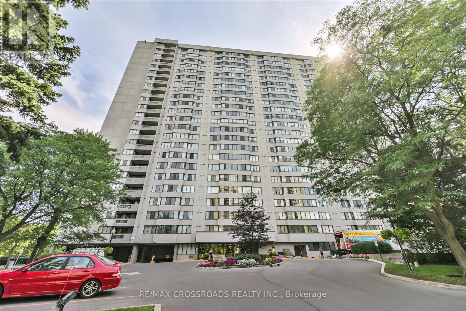 Photo 3 of 308 2330 Bridletowne Circle, Toronto ON