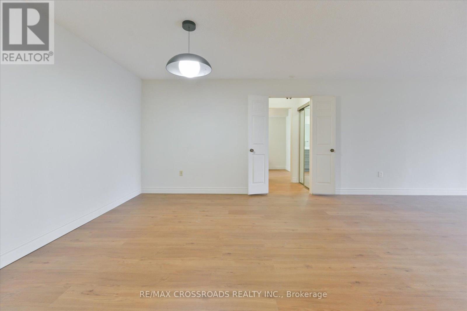 Photo 10 of 308 2330 Bridletowne Circle, Toronto ON
