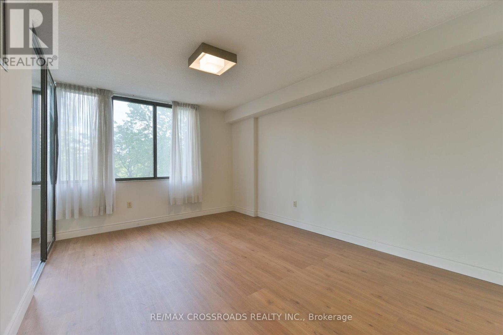 Photo 21 of 308 2330 Bridletowne Circle, Toronto ON