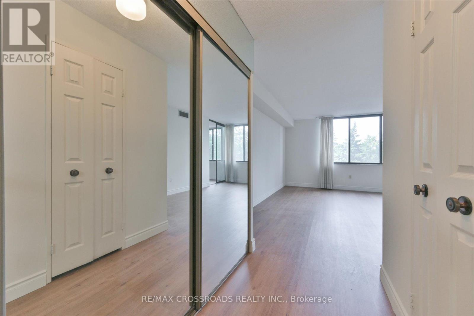 Photo 25 of 308 2330 Bridletowne Circle, Toronto ON