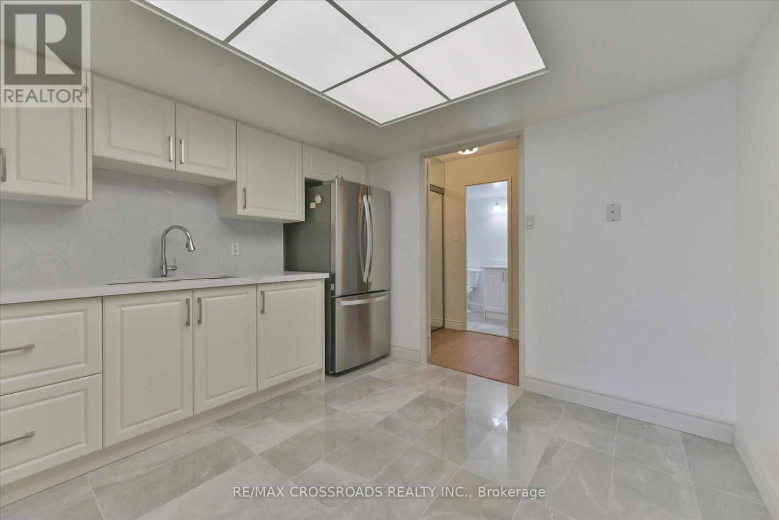 Photo 18 of 308 2330 Bridletowne Circle, Toronto ON