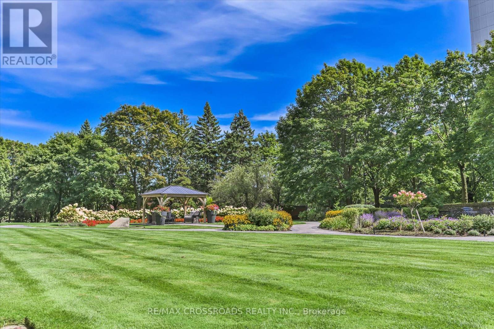 Photo 32 of 308 2330 Bridletowne Circle, Toronto ON