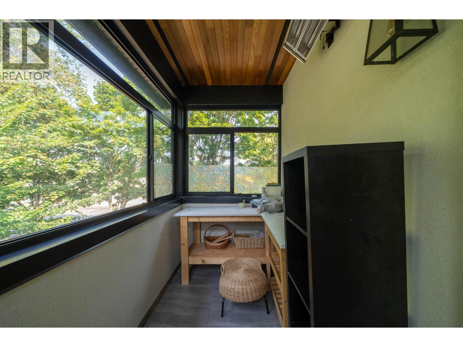 8631 ODLIN Crescent, Richmond