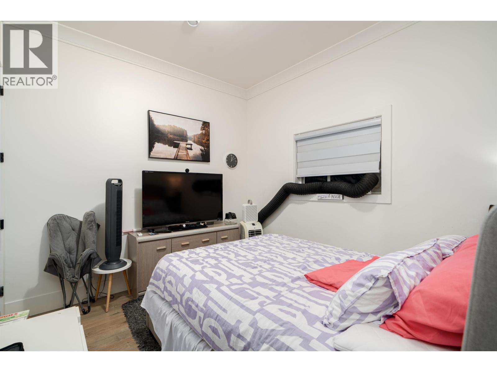 8631 ODLIN Crescent, Richmond