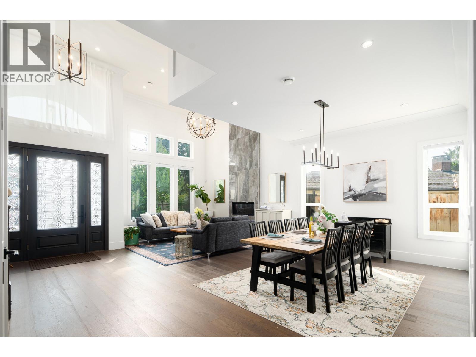 8631 ODLIN Crescent, Richmond