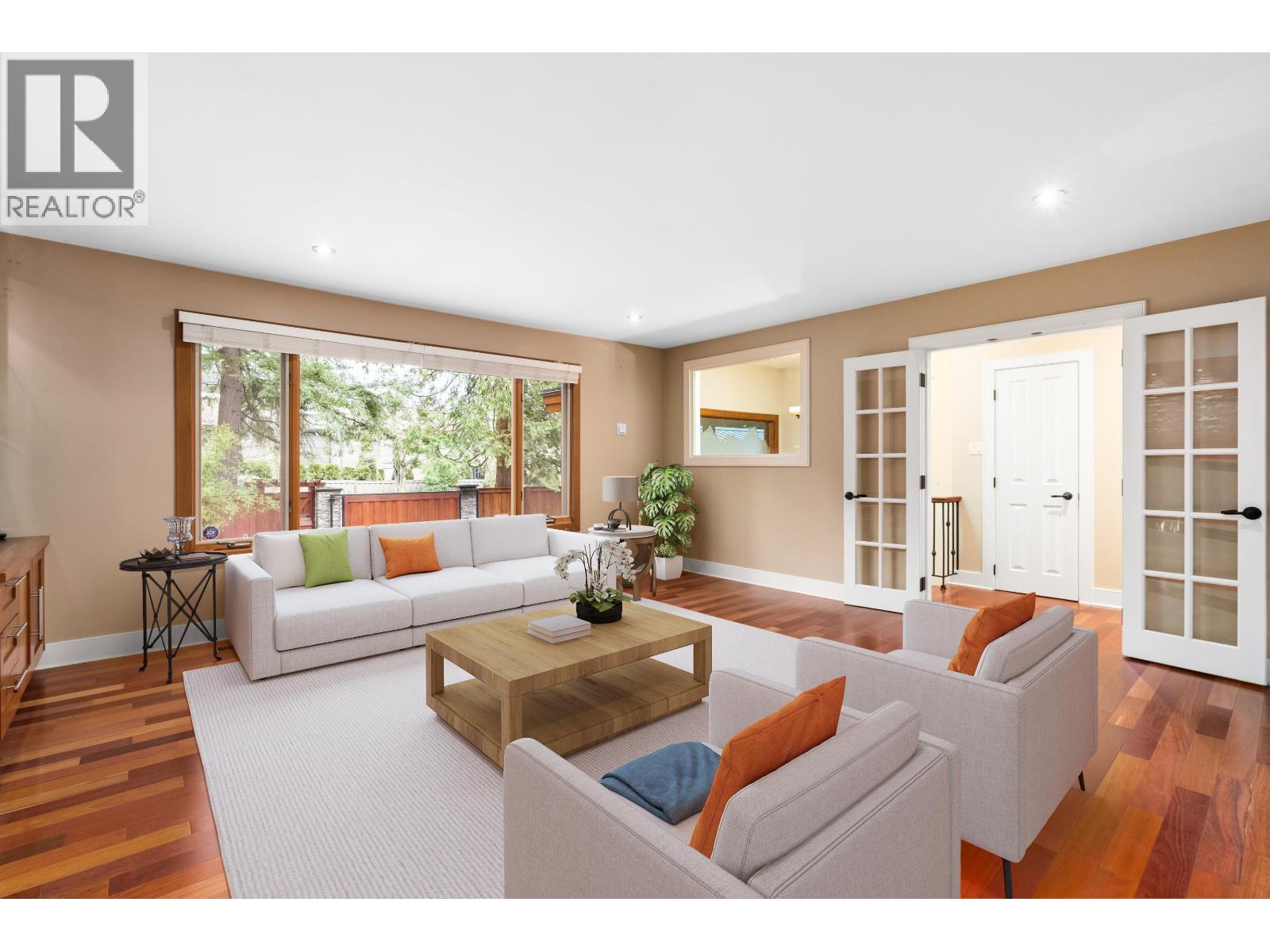 Photo 7 of 4793 Capilano Road, North Vancouver BC
