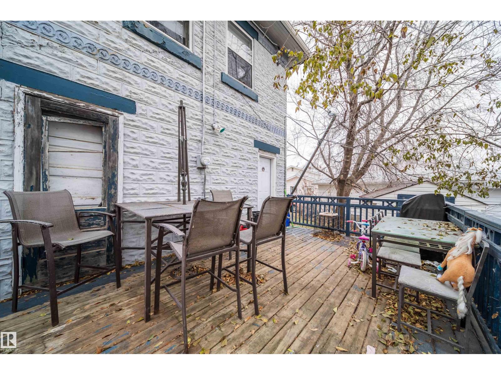 Photo 6 of 5306 47 St, Wetaskiwin AB