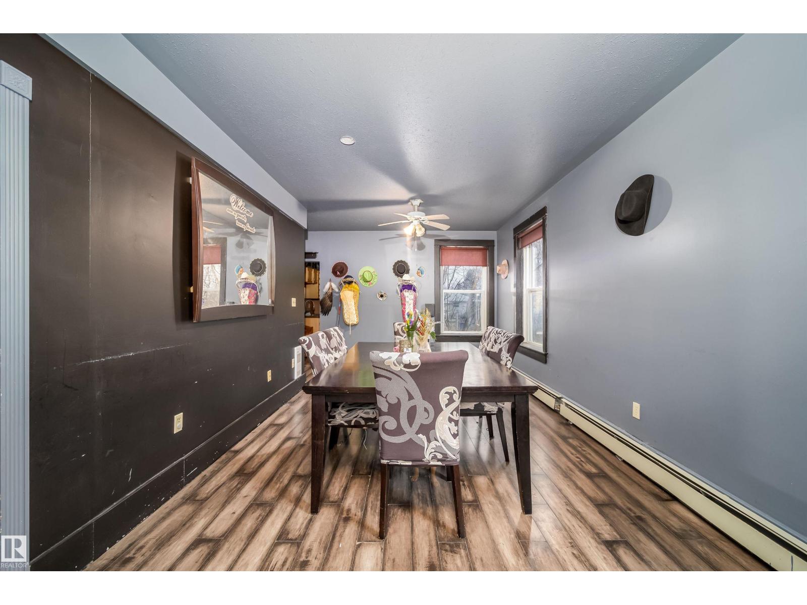 Photo 11 of 5306 47 St, Wetaskiwin AB
