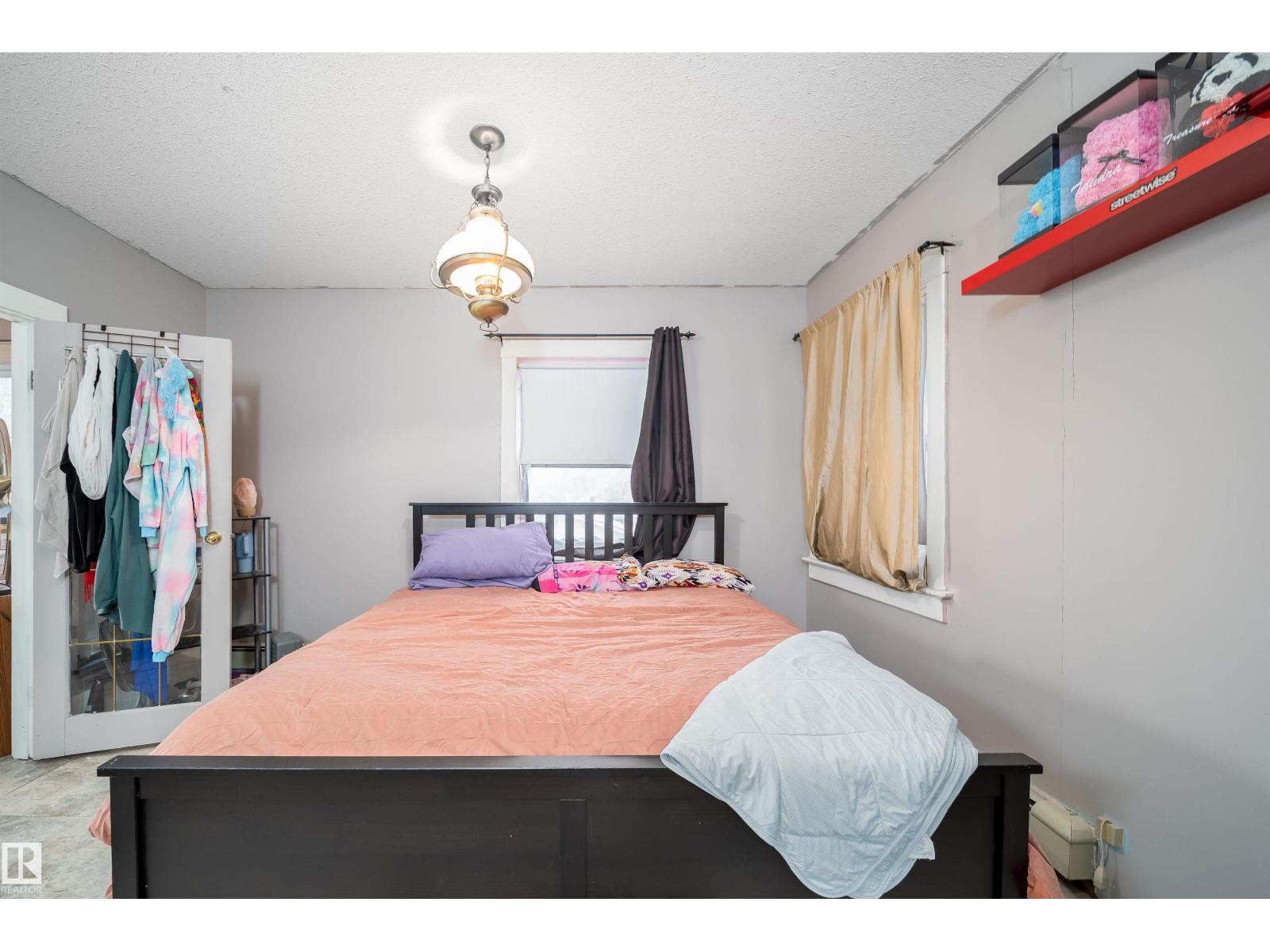Photo 21 of 5306 47 St, Wetaskiwin AB