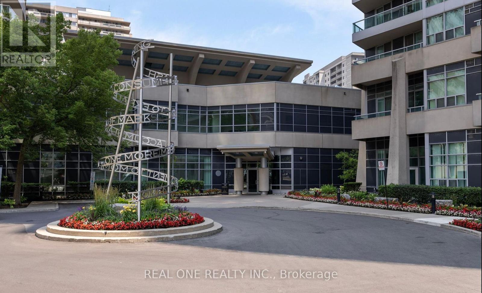 Photo 12 of 1505 1 Elm Drive W, Mississauga ON