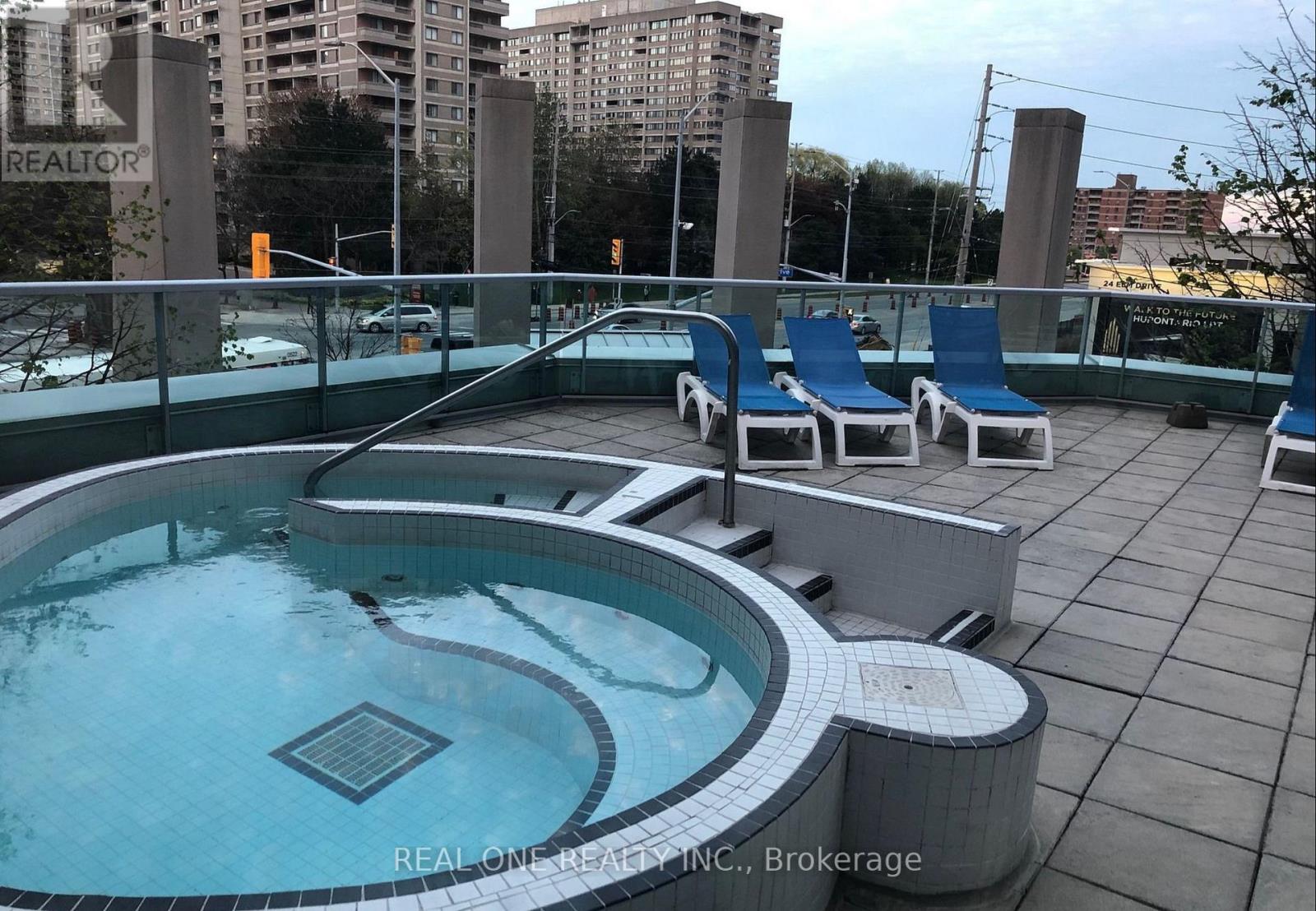 Photo 14 of 1505 1 Elm Drive W, Mississauga ON