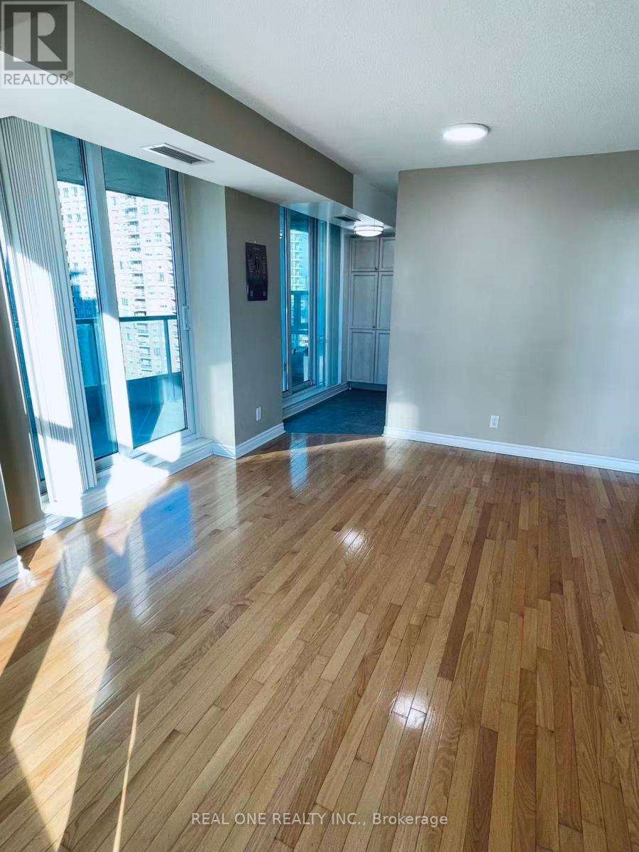 Photo 4 of 1505 1 Elm Drive W, Mississauga ON