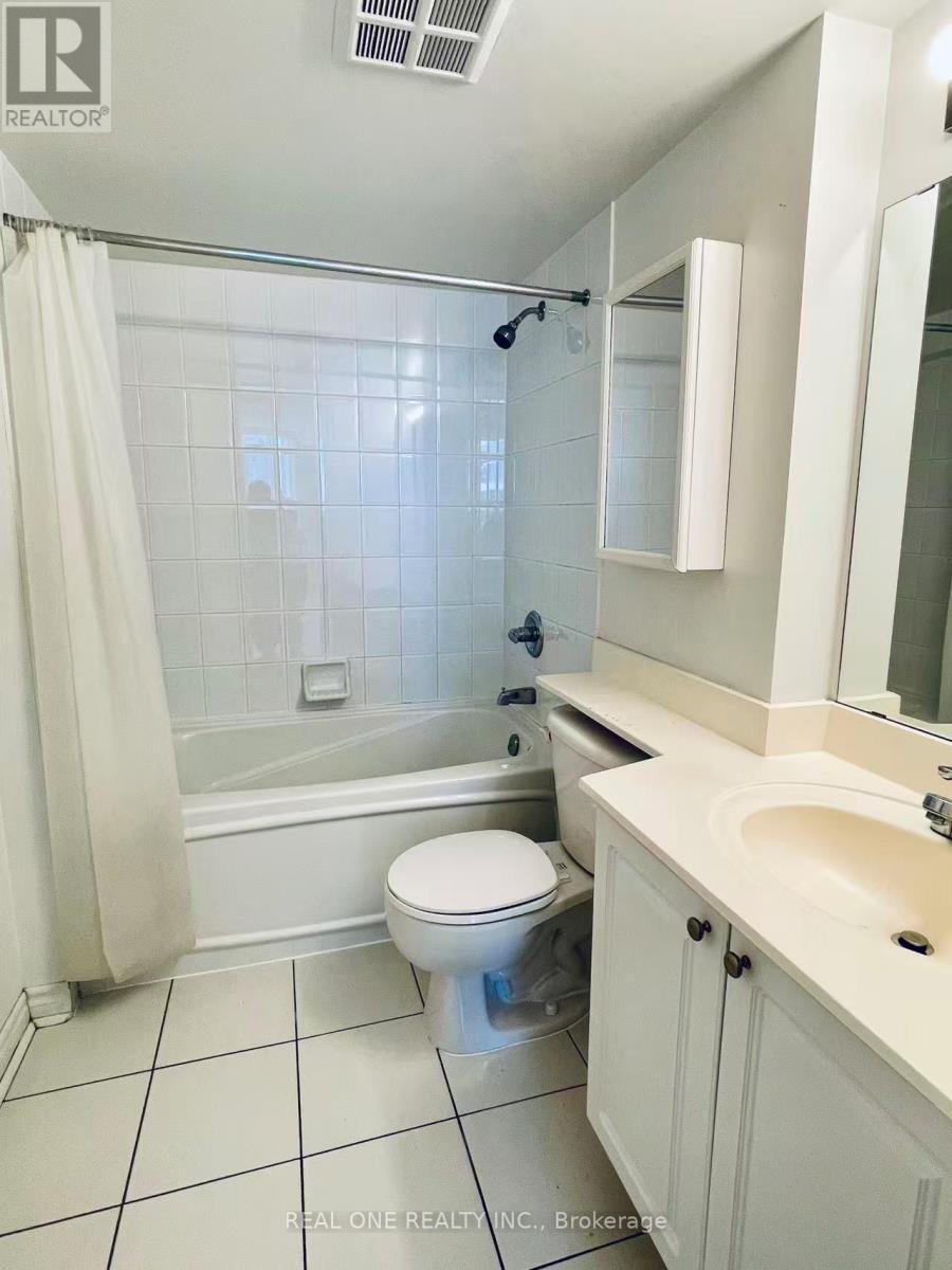 Photo 6 of 1505 1 Elm Drive W, Mississauga ON