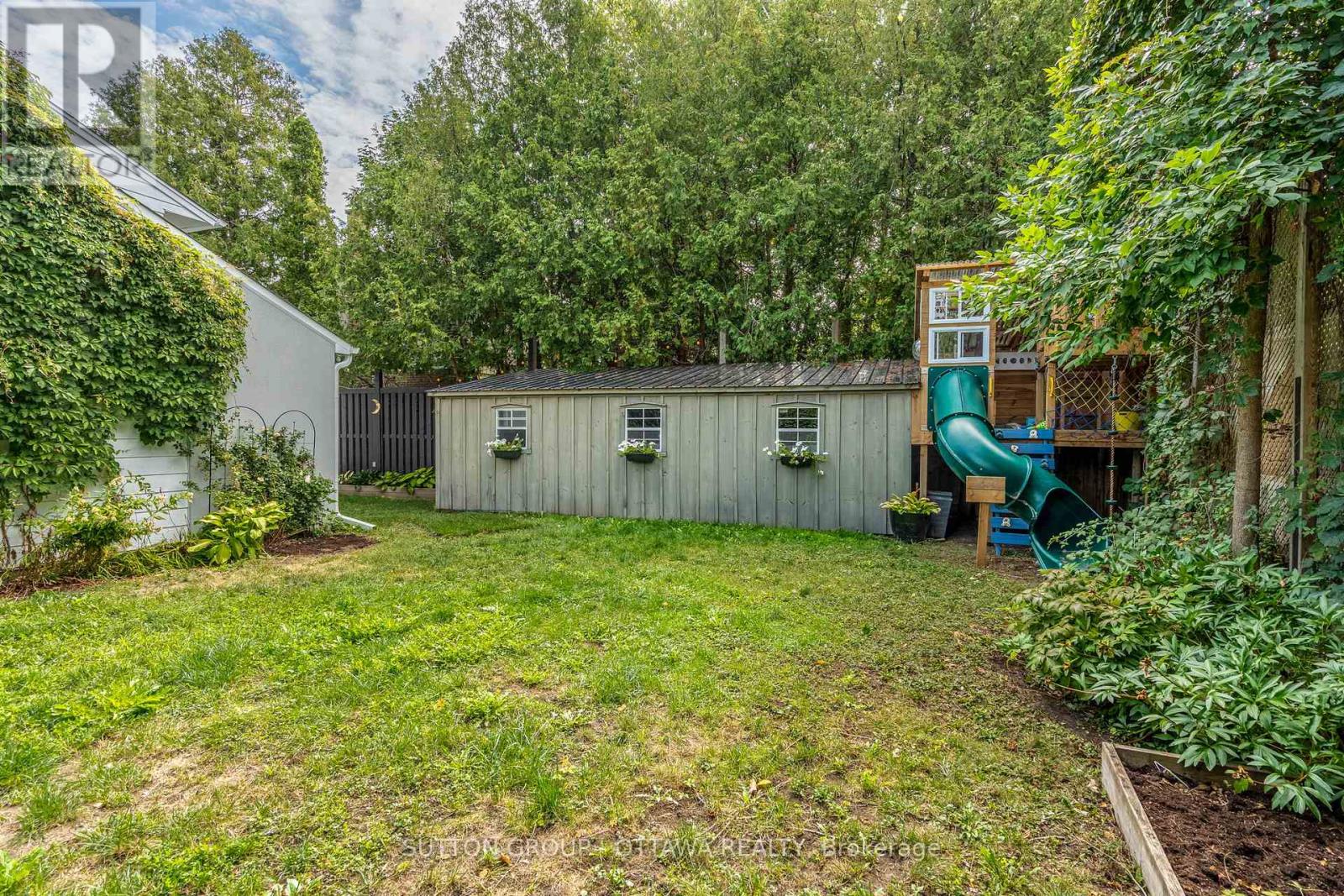 Photo 45 of 100 Monterey Drive, Ottawa ON