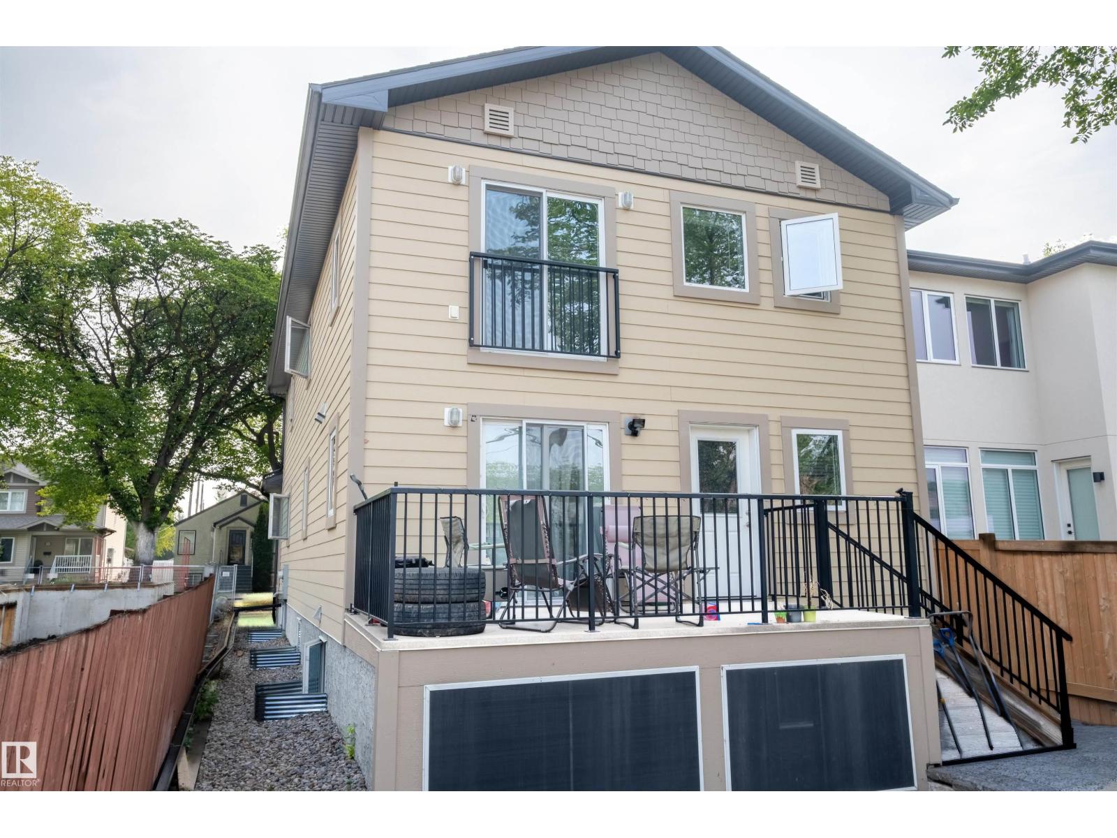 Photo 21 of 7712 110 St Nw, Edmonton AB