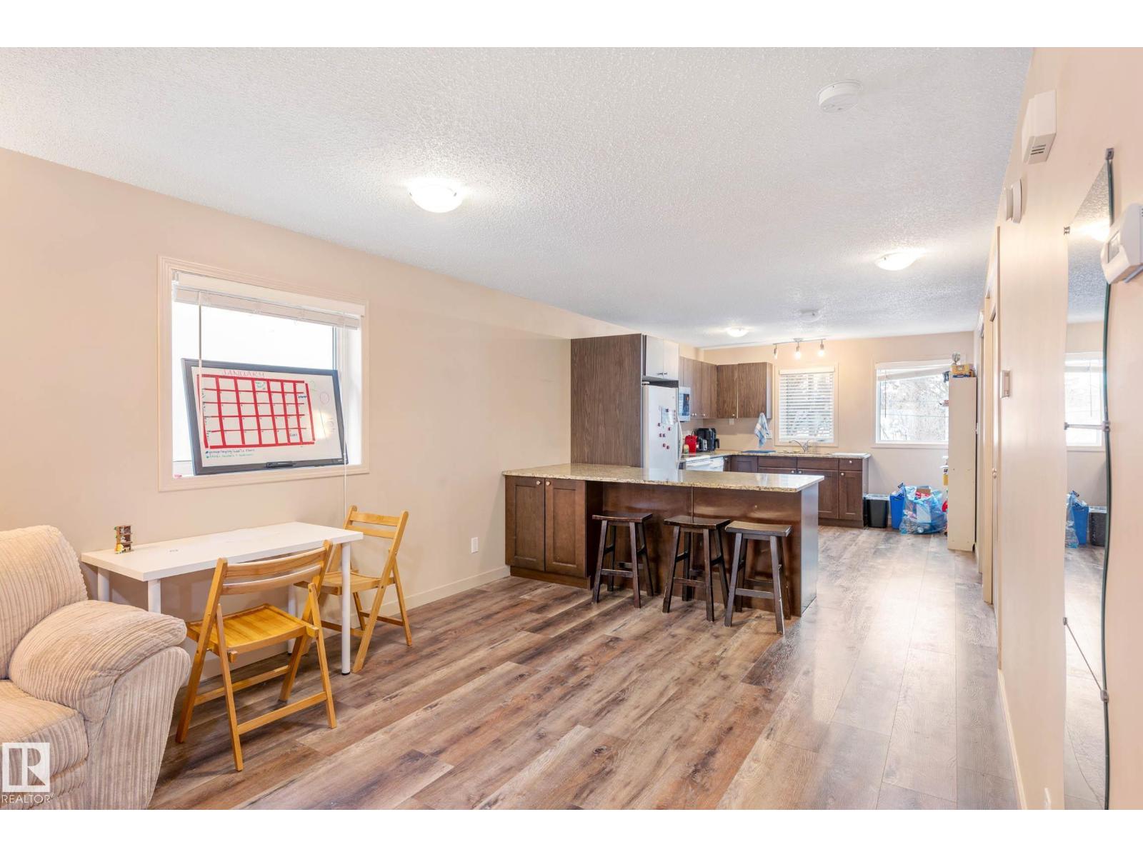 Photo 5 of 7712 110 St Nw, Edmonton AB