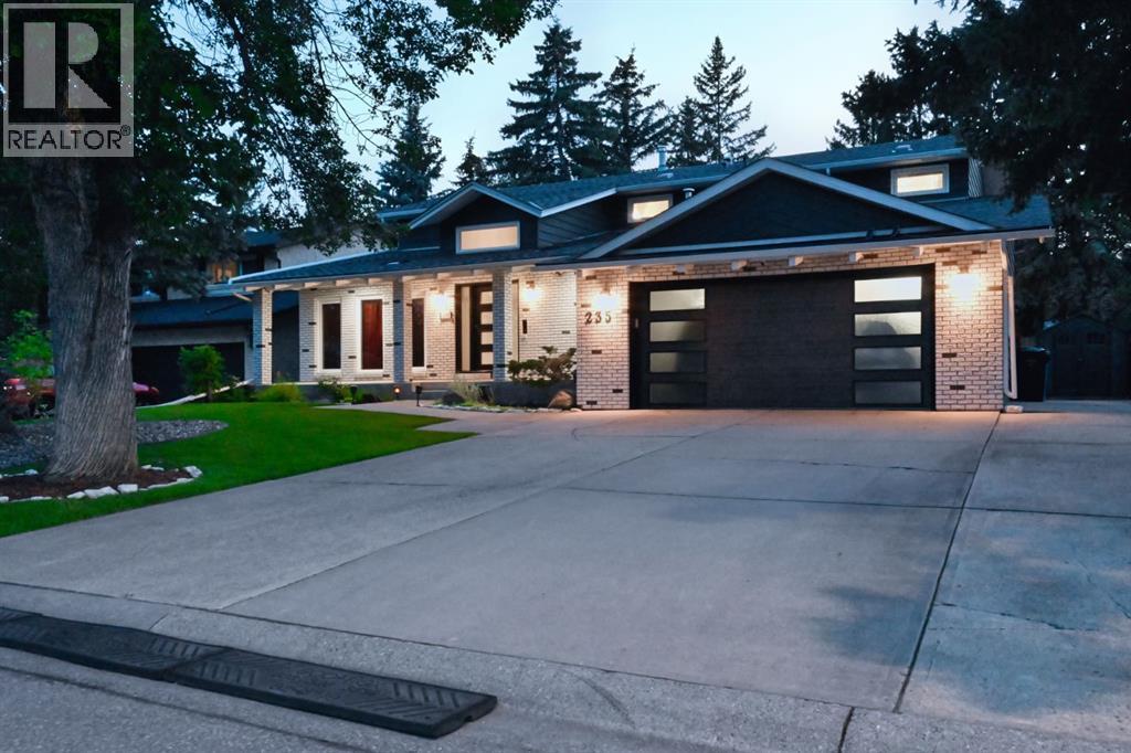 Photo 1 of 235 Canova Place Sw, Calgary AB