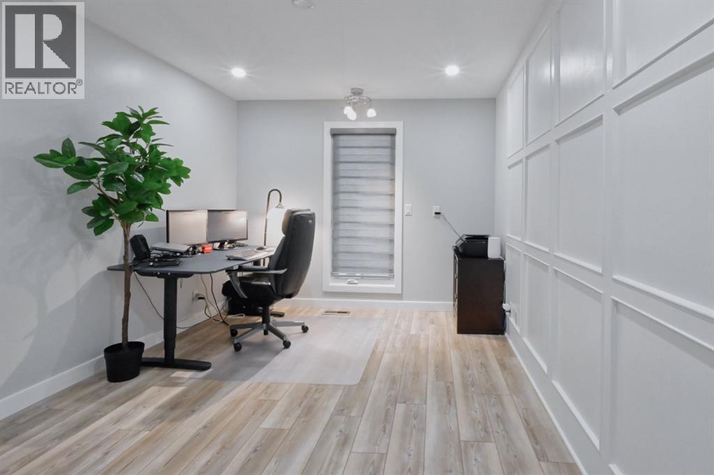 Photo 11 of 235 Canova Place Sw, Calgary AB