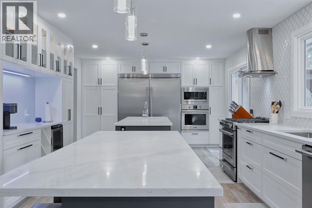 Photo 15 of 235 Canova Place Sw, Calgary AB