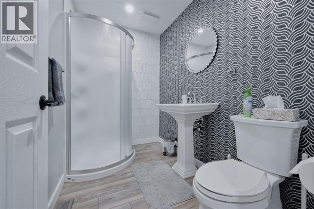 Photo 24 of 235 Canova Place Sw, Calgary AB