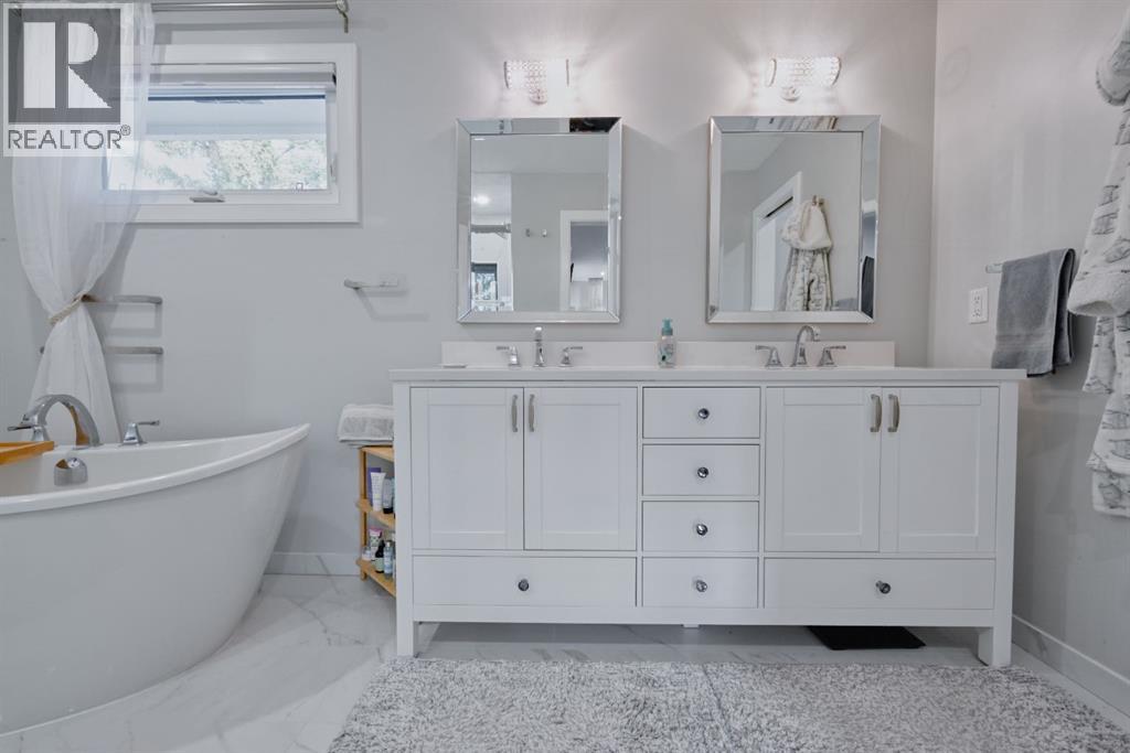 Photo 36 of 235 Canova Place Sw, Calgary AB
