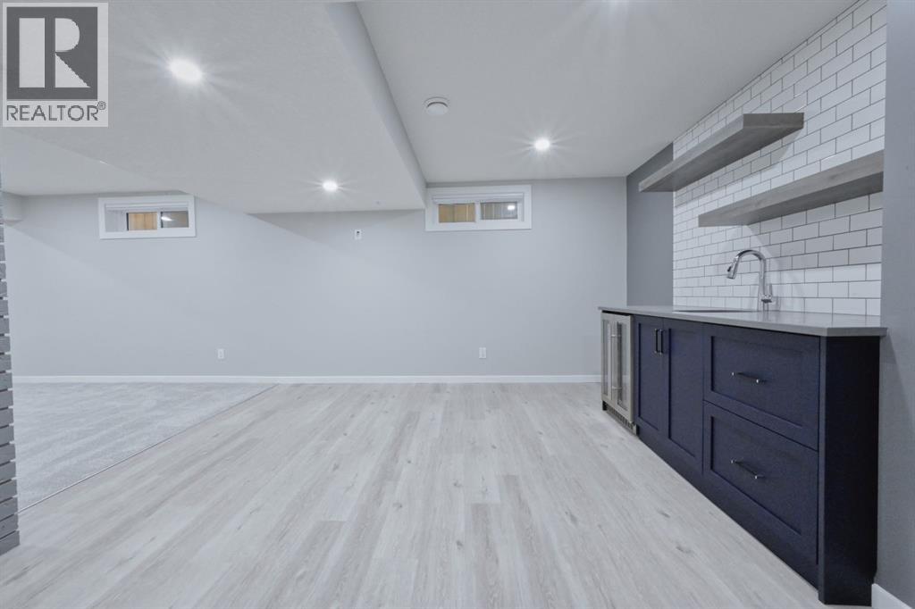 Photo 43 of 235 Canova Place Sw, Calgary AB