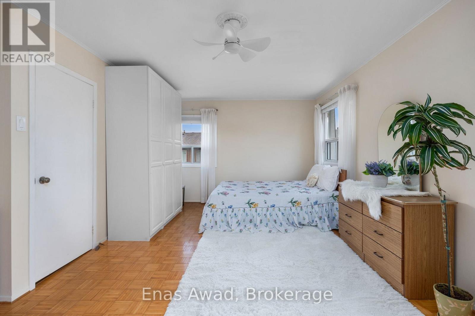 Photo 11 of 74 Black Hawk Way, Toronto ON