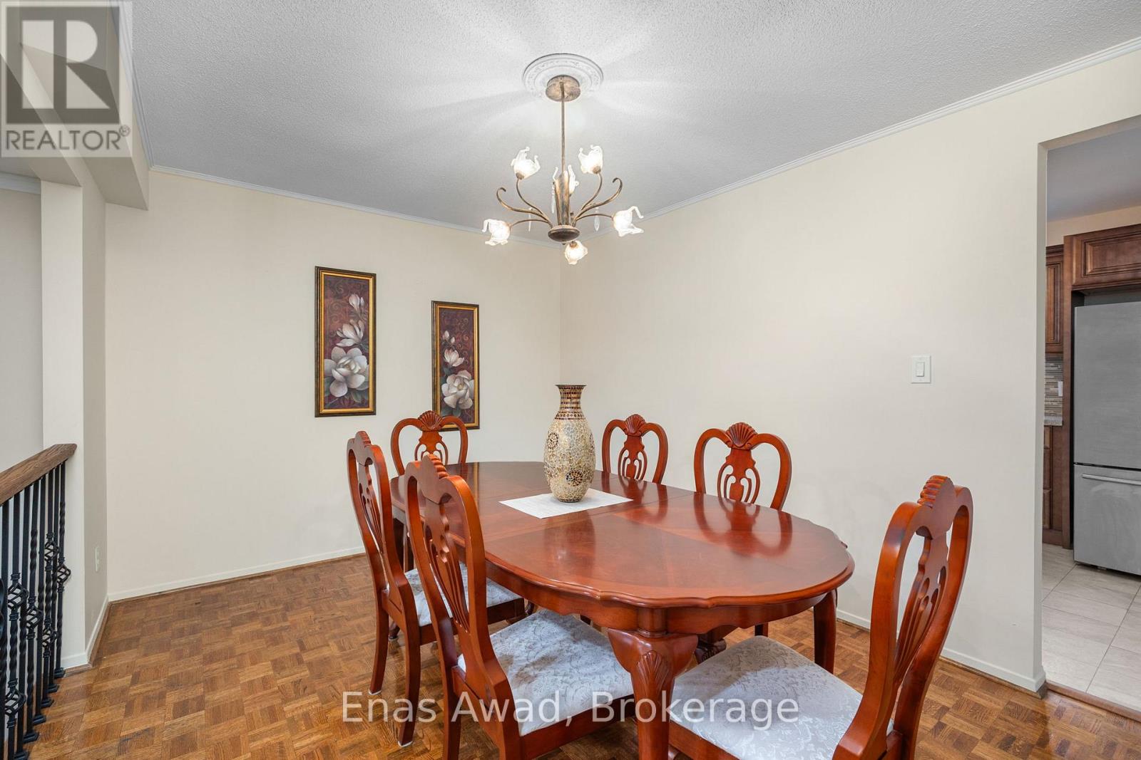 Photo 6 of 74 Black Hawk Way, Toronto ON