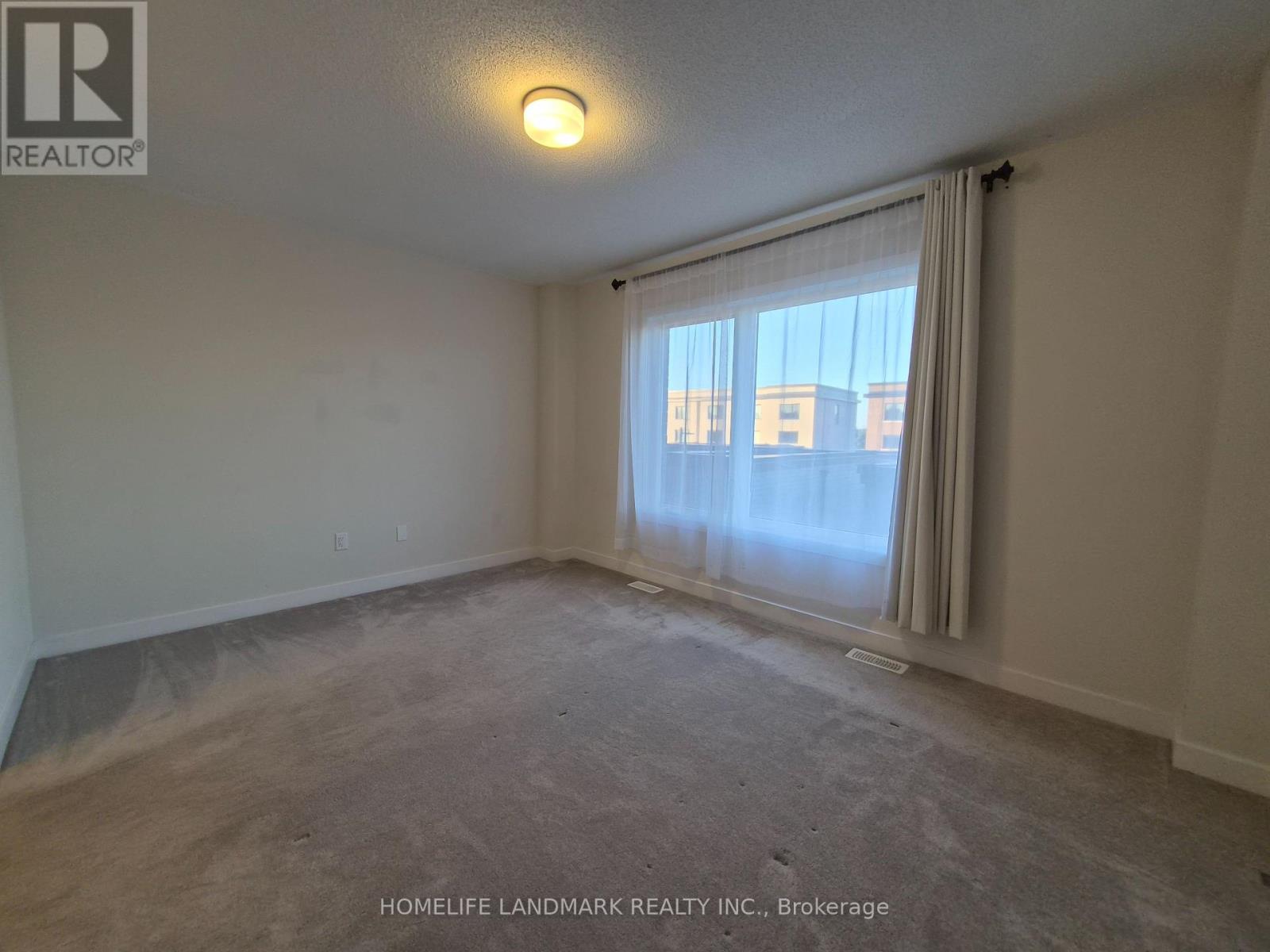 Photo 8 of 227 Webb Street, Markham ON