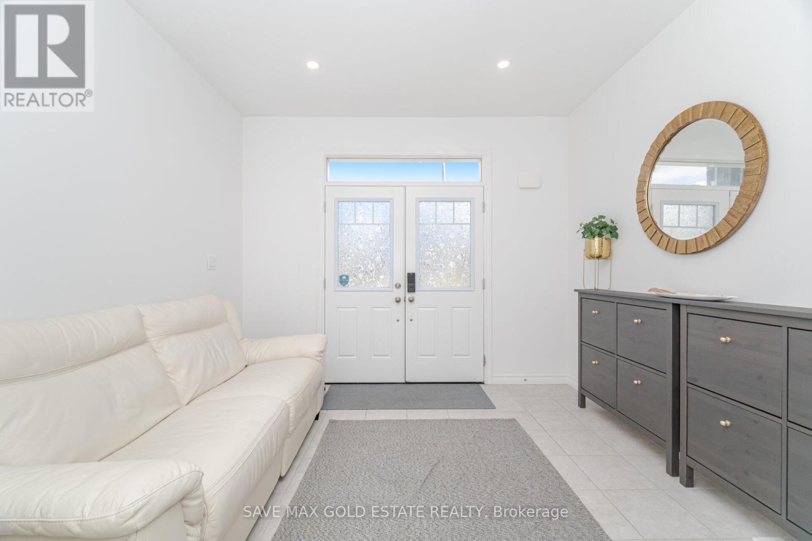 Photo 5 of 292 Freure Drive, Cambridge ON