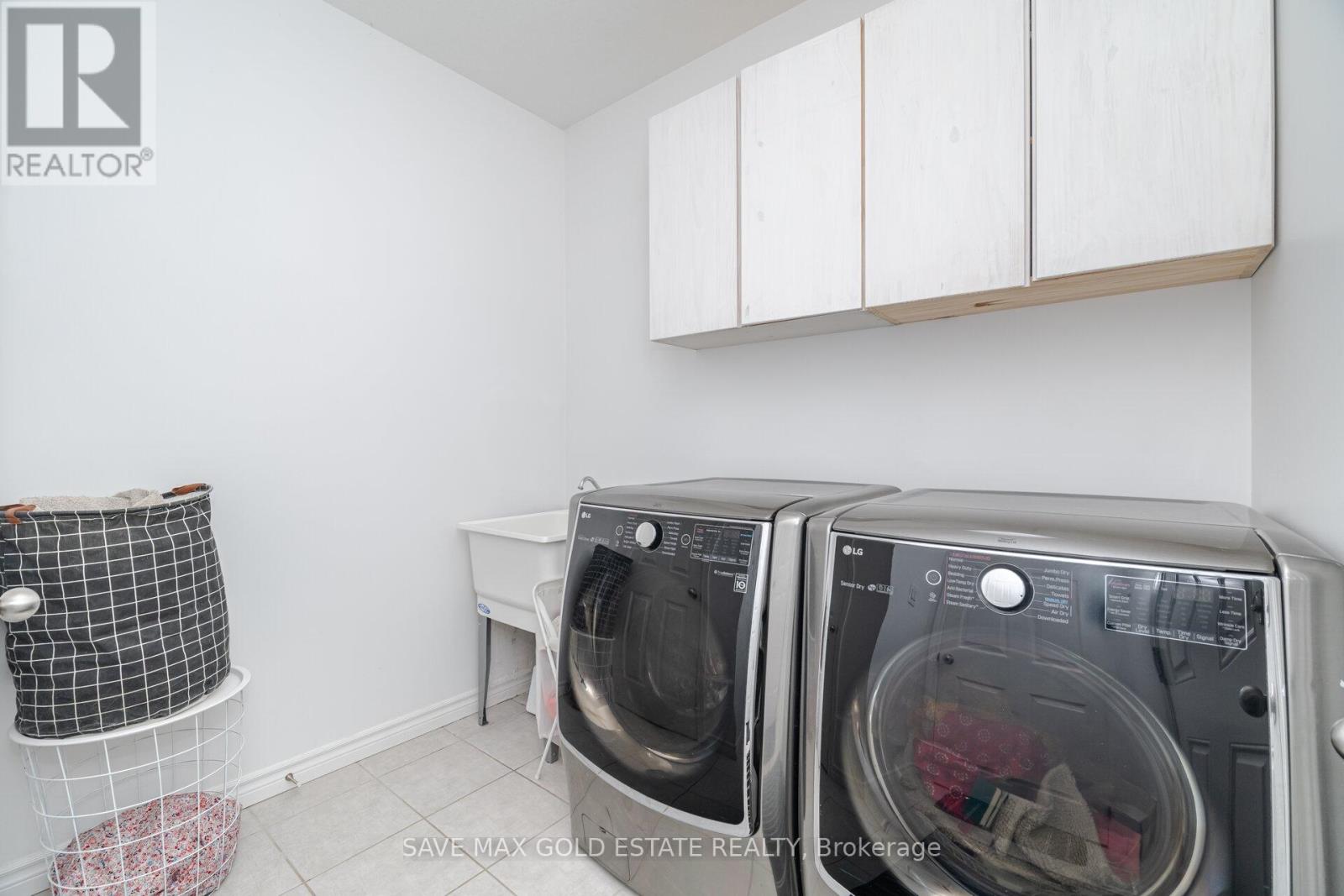 Photo 17 of 292 Freure Drive, Cambridge ON