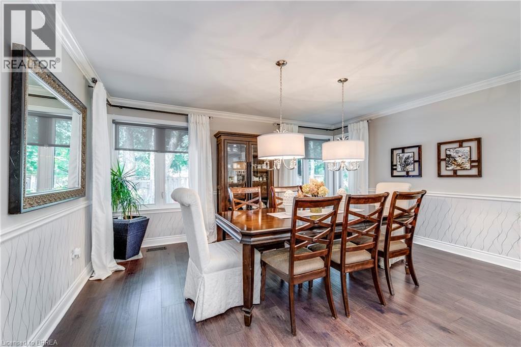 Photo 18 of 206 Fiddlers Green Road, Ancaster ON