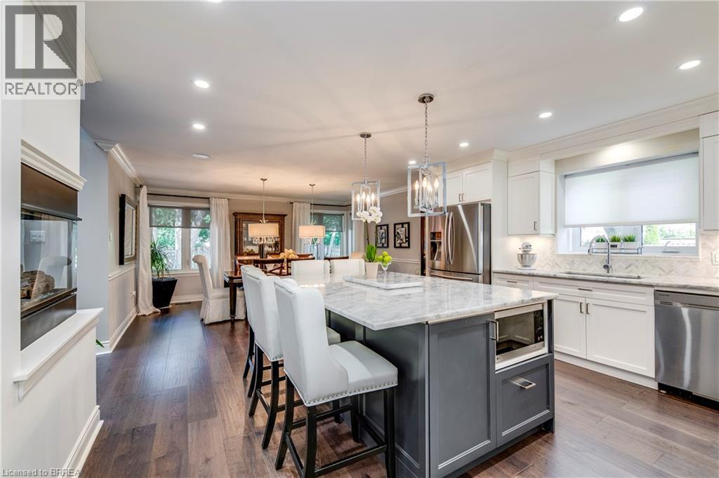 Photo 15 of 206 Fiddlers Green Road, Ancaster ON