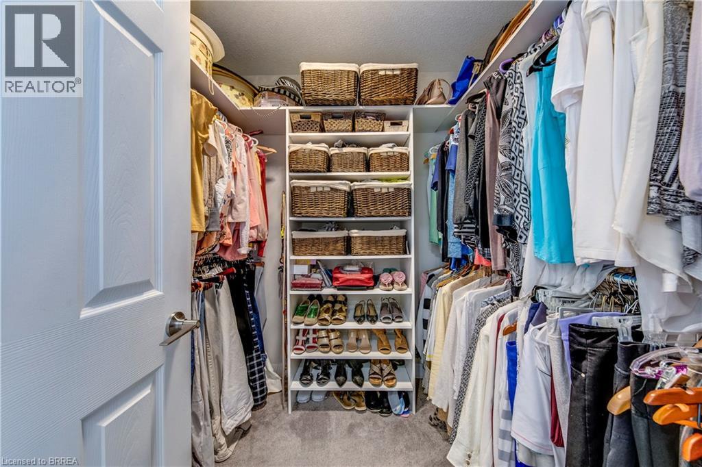 Photo 22 of 206 Fiddlers Green Road, Ancaster ON