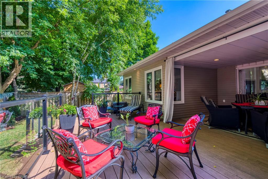 Photo 43 of 206 Fiddlers Green Road, Ancaster ON