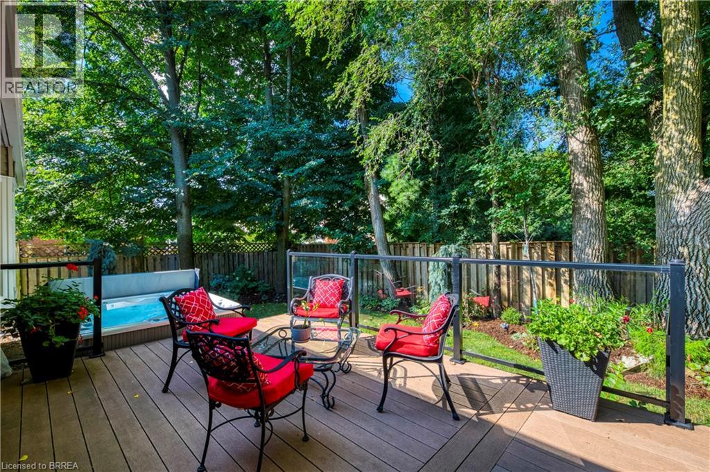 Photo 41 of 206 Fiddlers Green Road, Ancaster ON