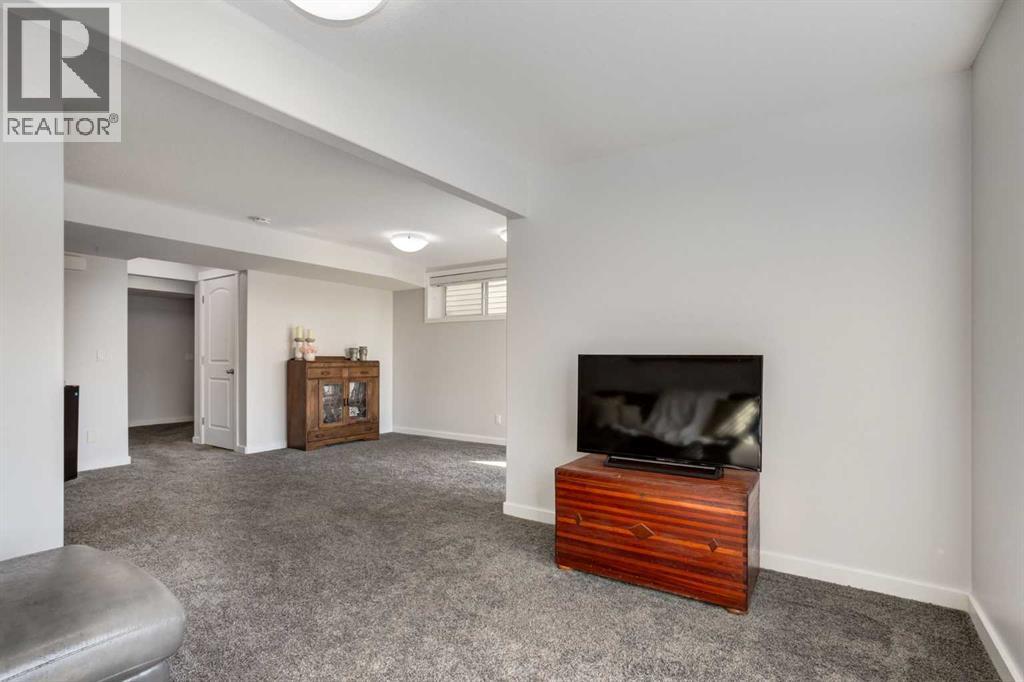 Photo 31 of 251 Kingsbridge Road Se, Airdrie AB